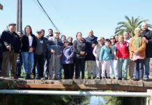Fin al abandono: vecinos y autoridades dan paso a constructora que repondrá tres puentes peatonales en Casa Blanca