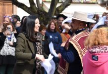 Molina da la bienvenida a Fiestas Patrias con tradicional esquinazo