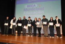 Entregan Beca Municipal a 150 jóvenes de Molina